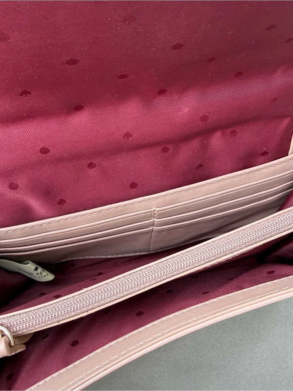 Kate Spade New York Reese Park Wyn Crossbody bag like new